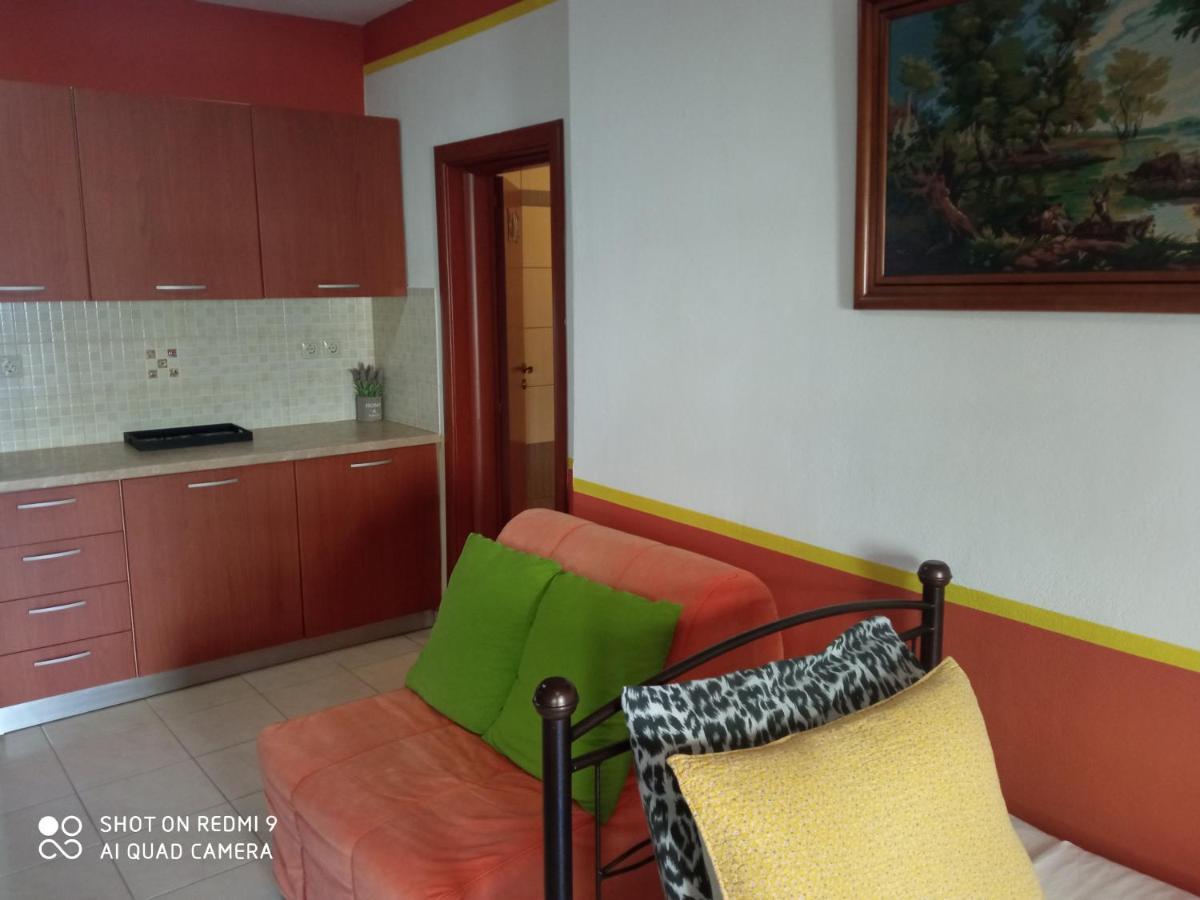 S.D Apartment 2 Лаврион Экстерьер фото